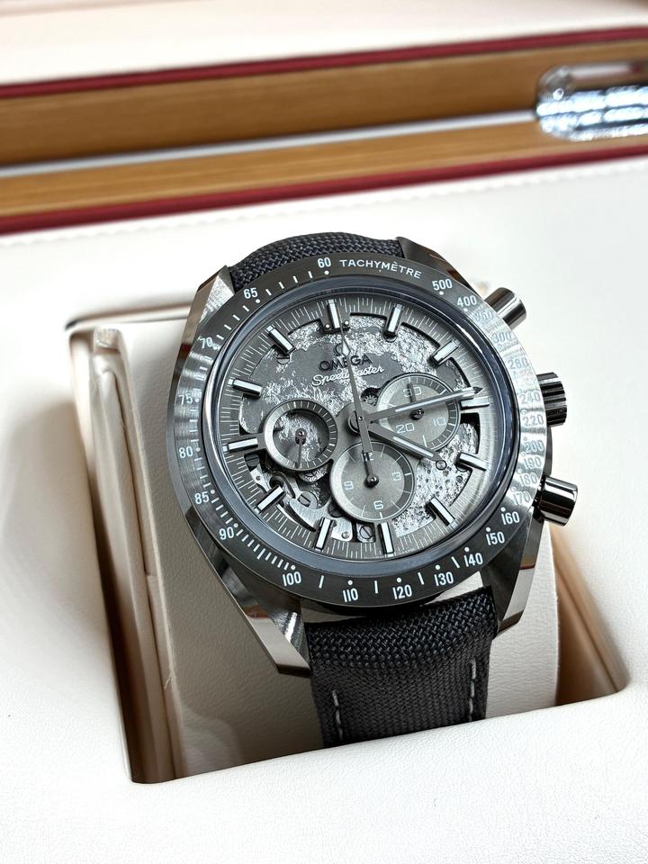 Speedmaster Dark Side of the Moon Grey Dial