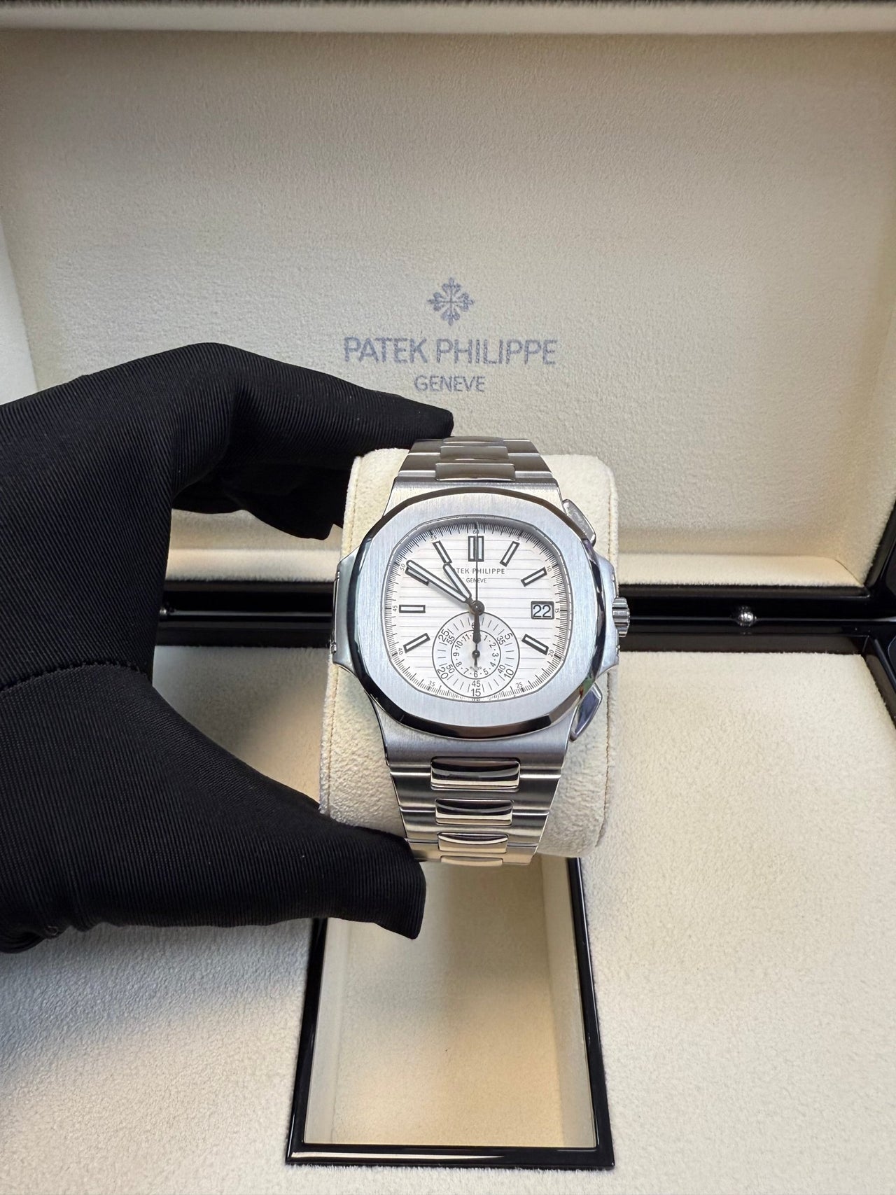 Nautilus Chronograph White Dial 5980/1A-019