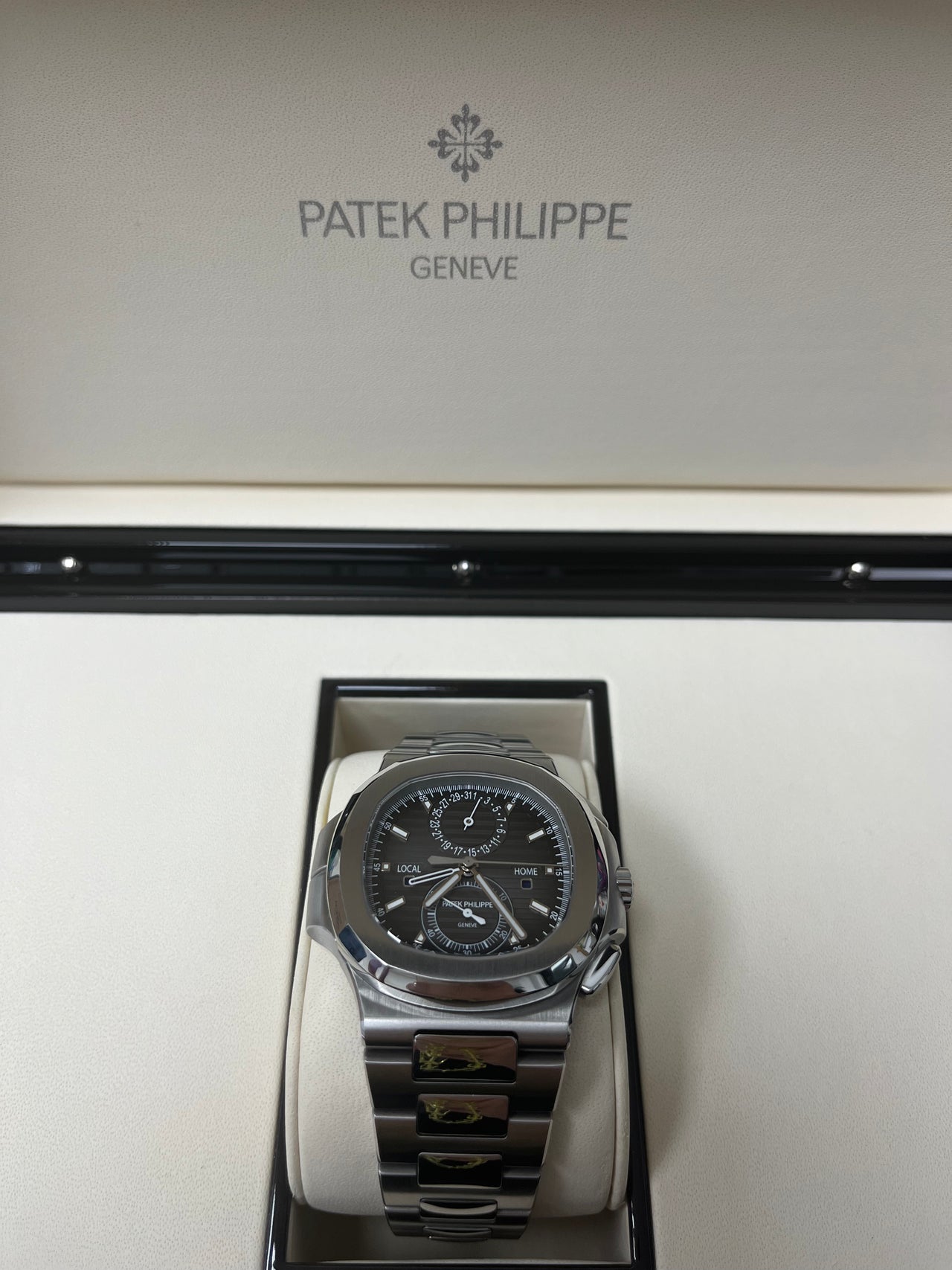 Nautilus Travel Time Chronograph Steel 5990/1A-001