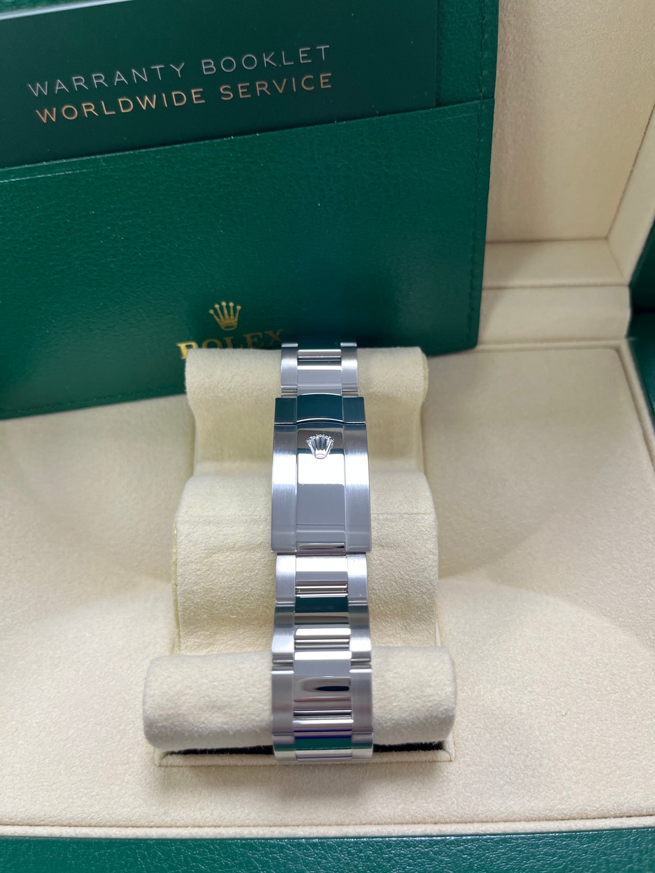 Datejust 41 Blue Roman Dial White Gold Fluted Oyster