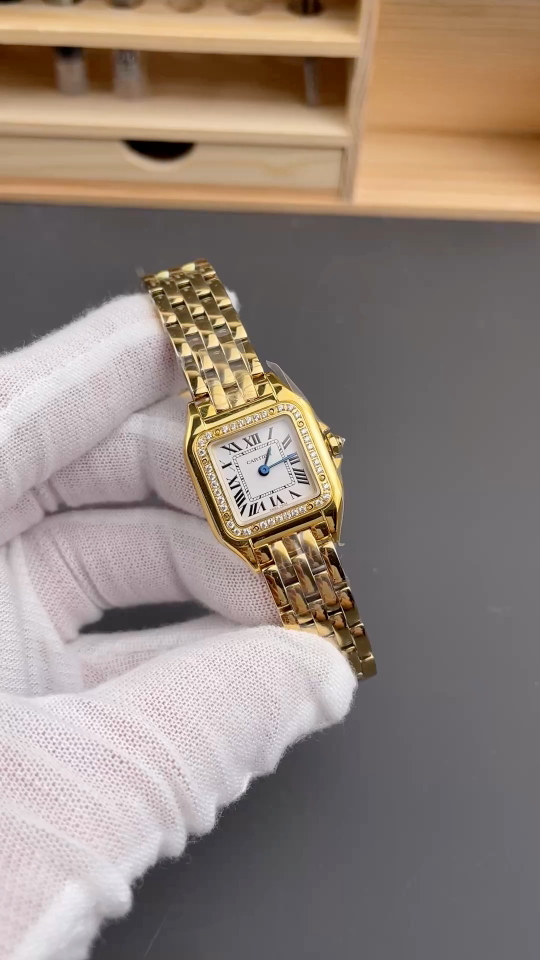 Panthere de Cartier Small Gold Diamond Bezel