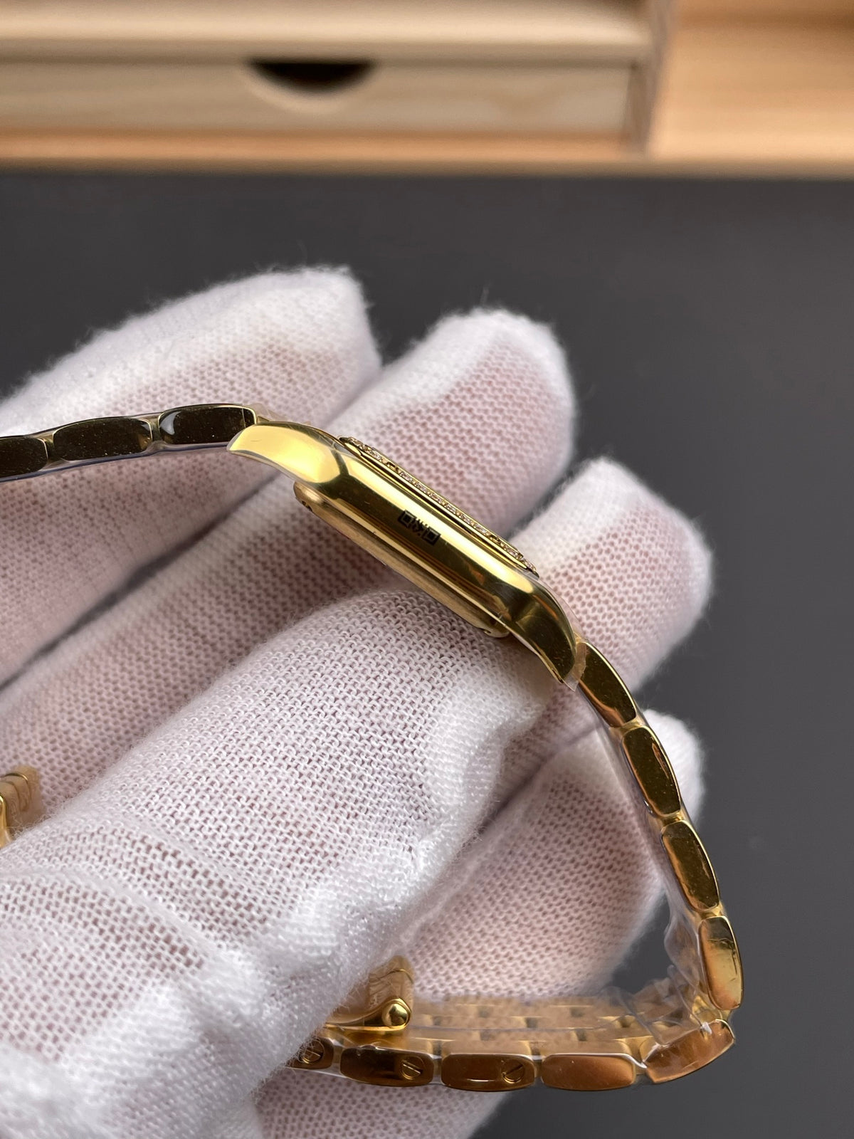 Panthere de Cartier Small Gold Diamond Bezel
