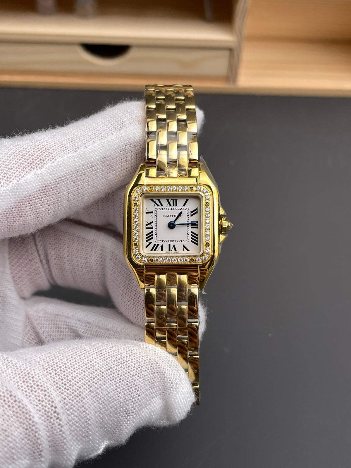 Panthere de Cartier Small Gold Diamond Bezel
