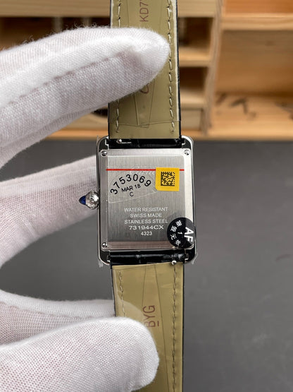 Tank Must Silver Dial