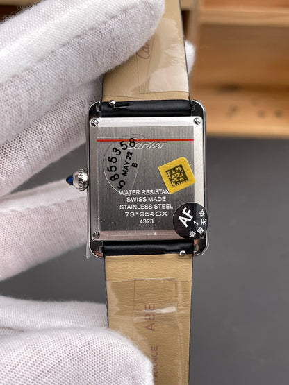 Tank Must Diamond Bezel