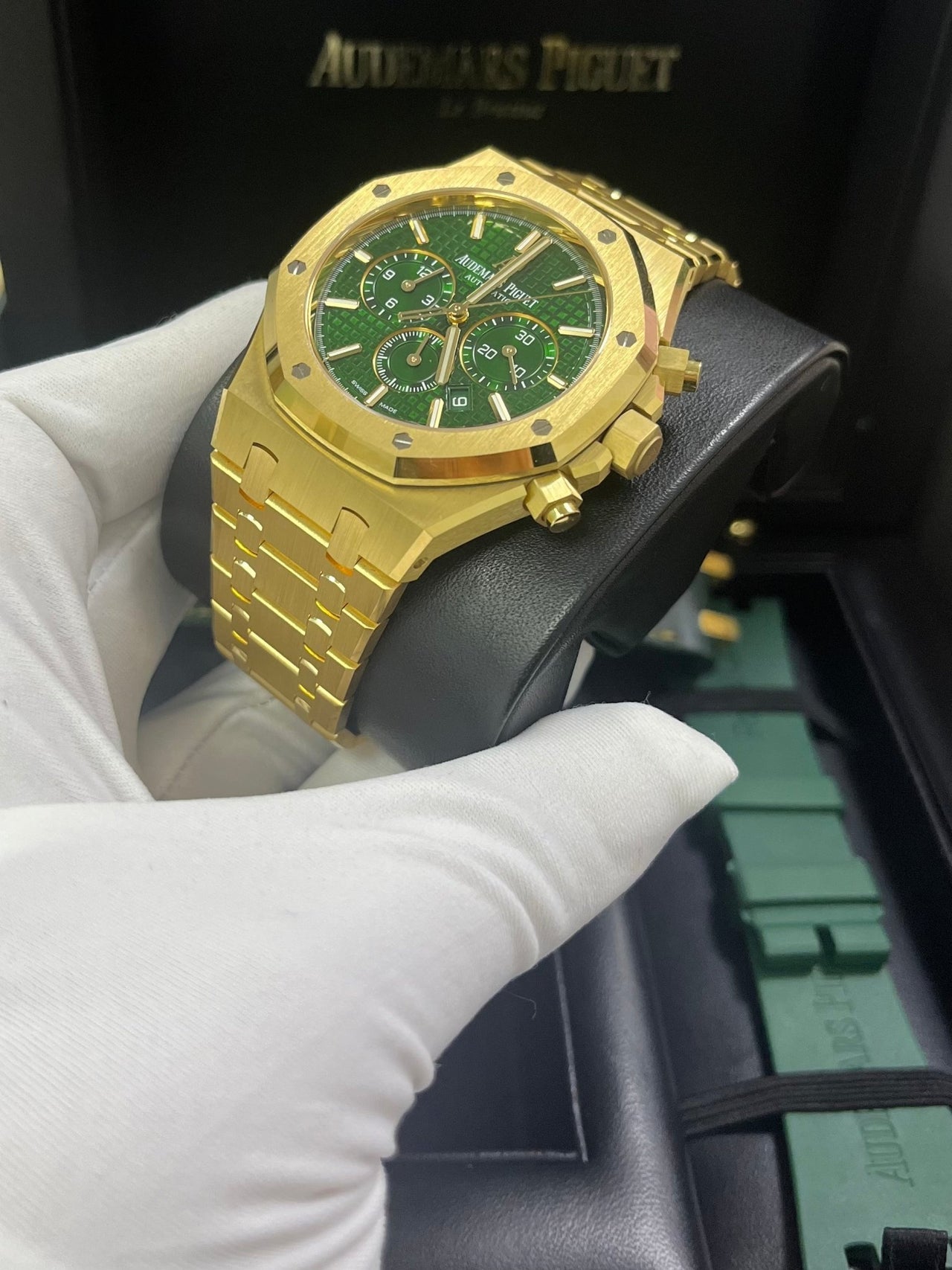 Royal Oak Selfwinding Chronograph 41 Yellow Gold
