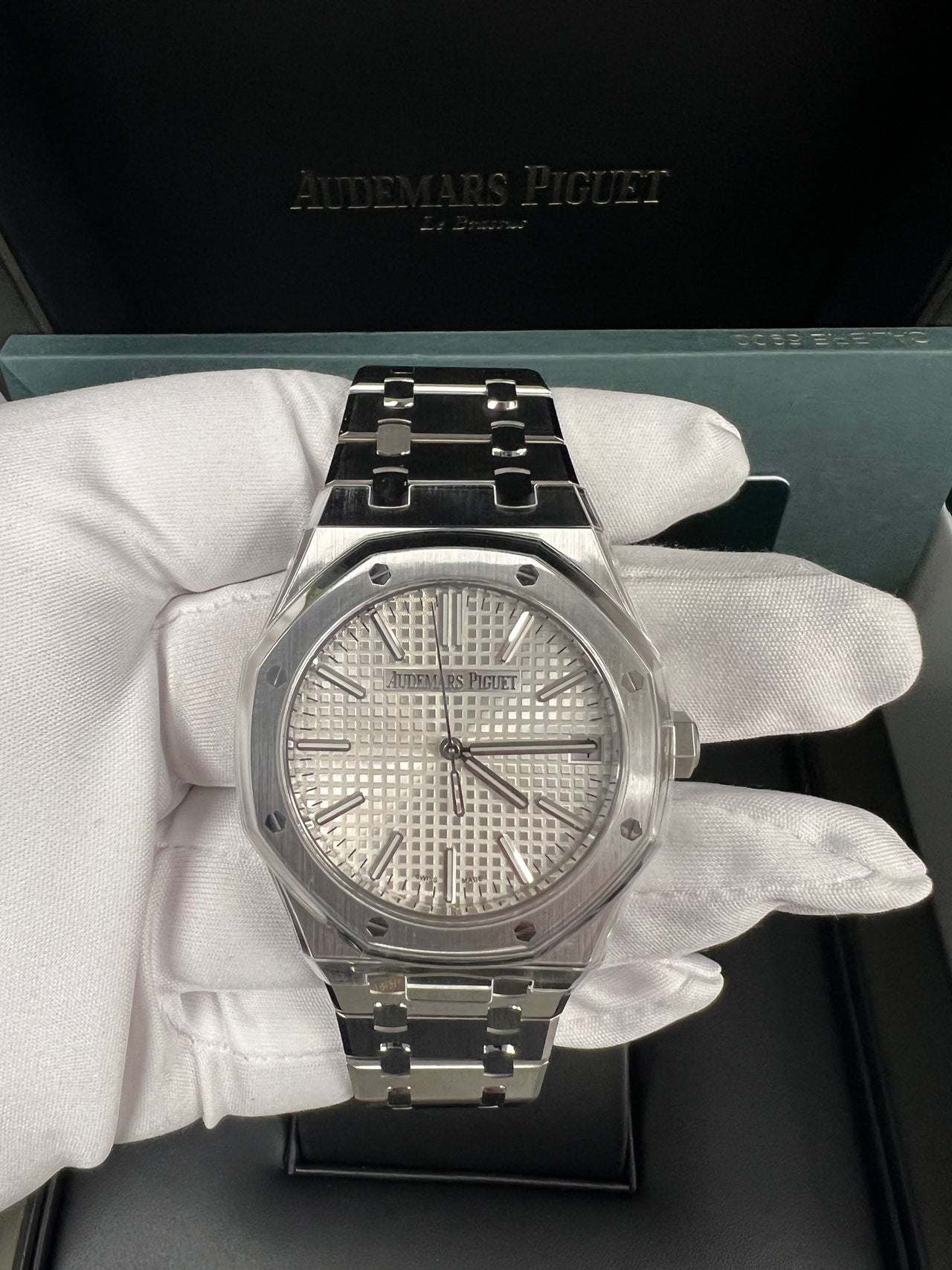 Royal Oak Selfwinding 41 '50th Anniversary' White Dial Steel