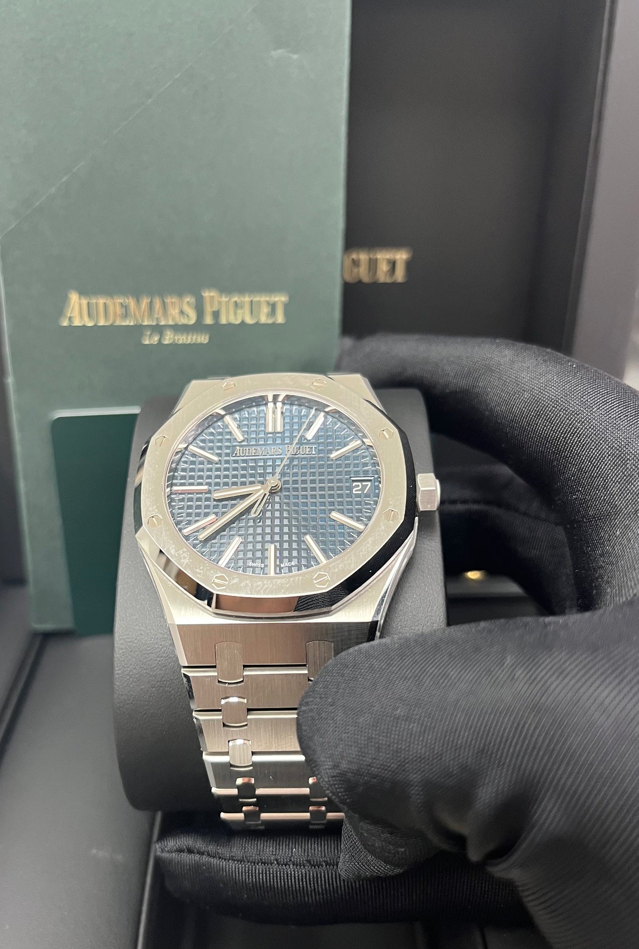 Royal Oak Selfwinding 41 Steel Blue Dial