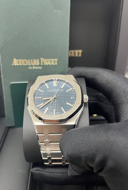 Royal Oak Selfwinding 41 Steel Blue Dial