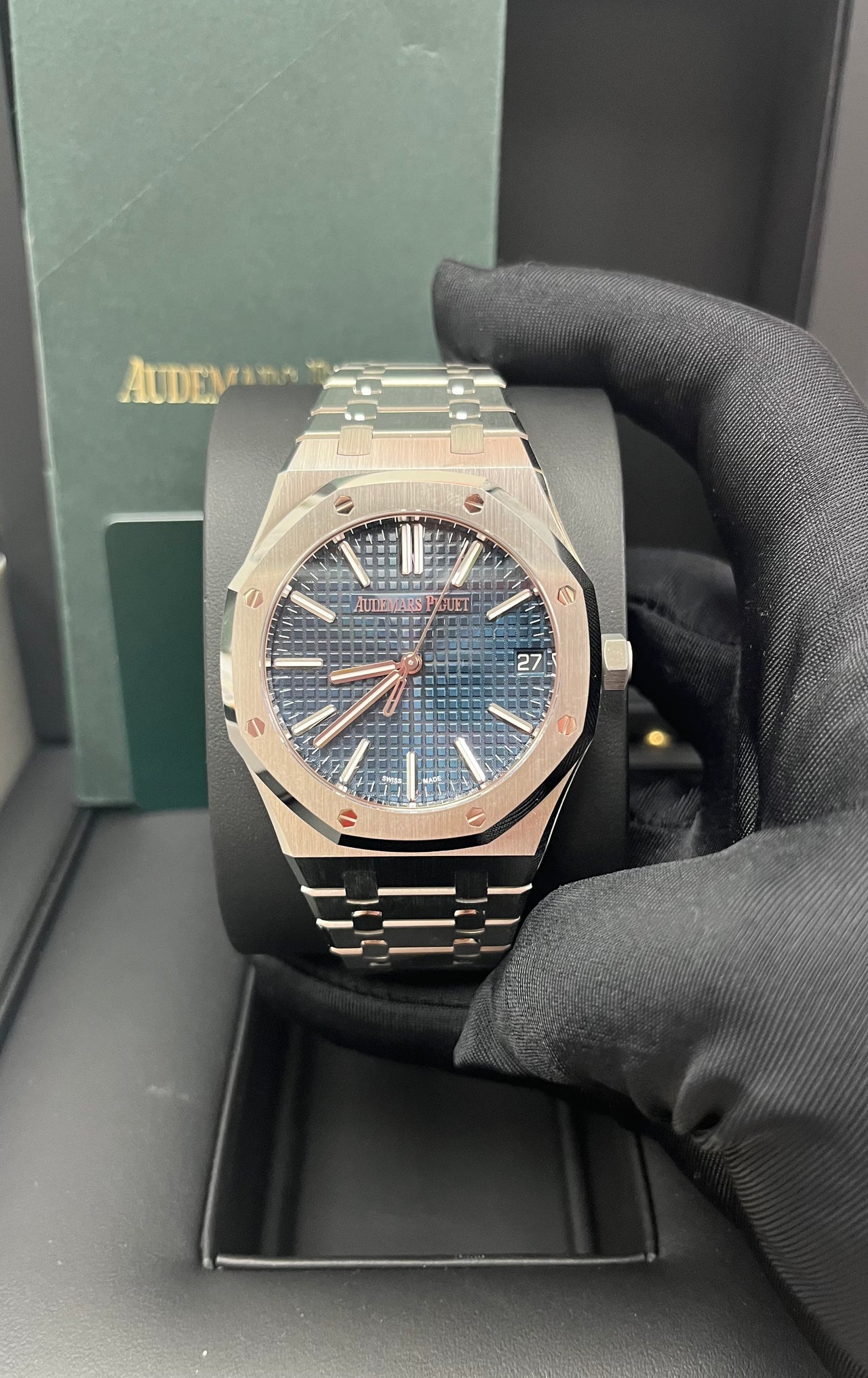 Royal Oak Selfwinding 41 Steel Blue Dial
