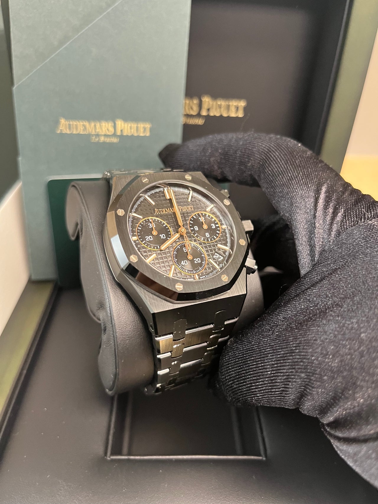 Royal Oak Chronograph 41 Black Ceramic