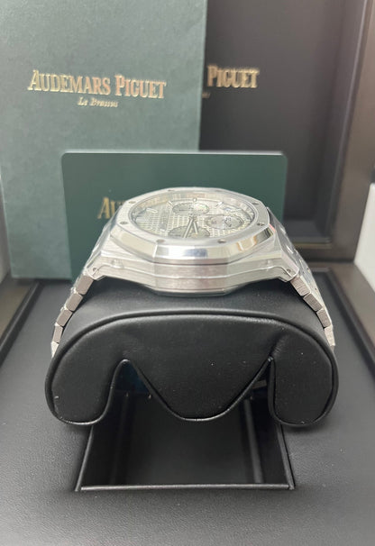 Royal Oak Chronograph 41 Steel White Dial