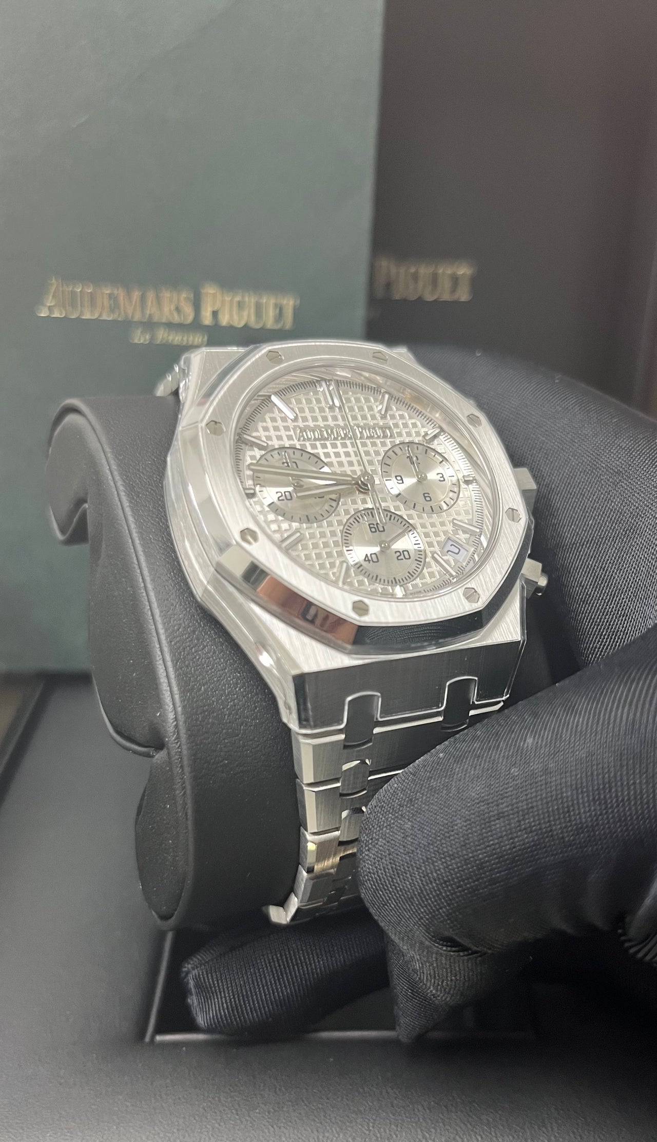 Royal Oak Chronograph 41 Steel White Dial