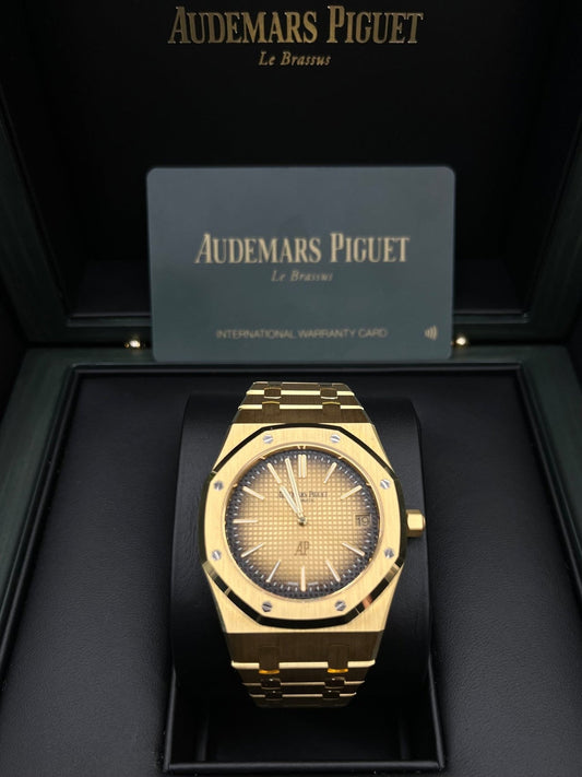 Royal Oak Jumbo Extra-Thin 39 Yellow Gold