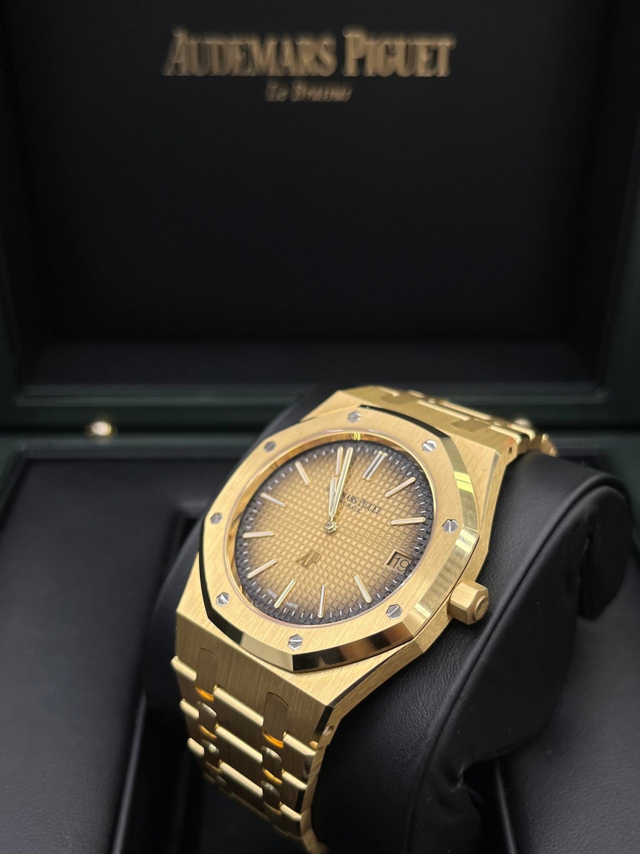 Royal Oak Jumbo Extra-Thin 39 Yellow Gold