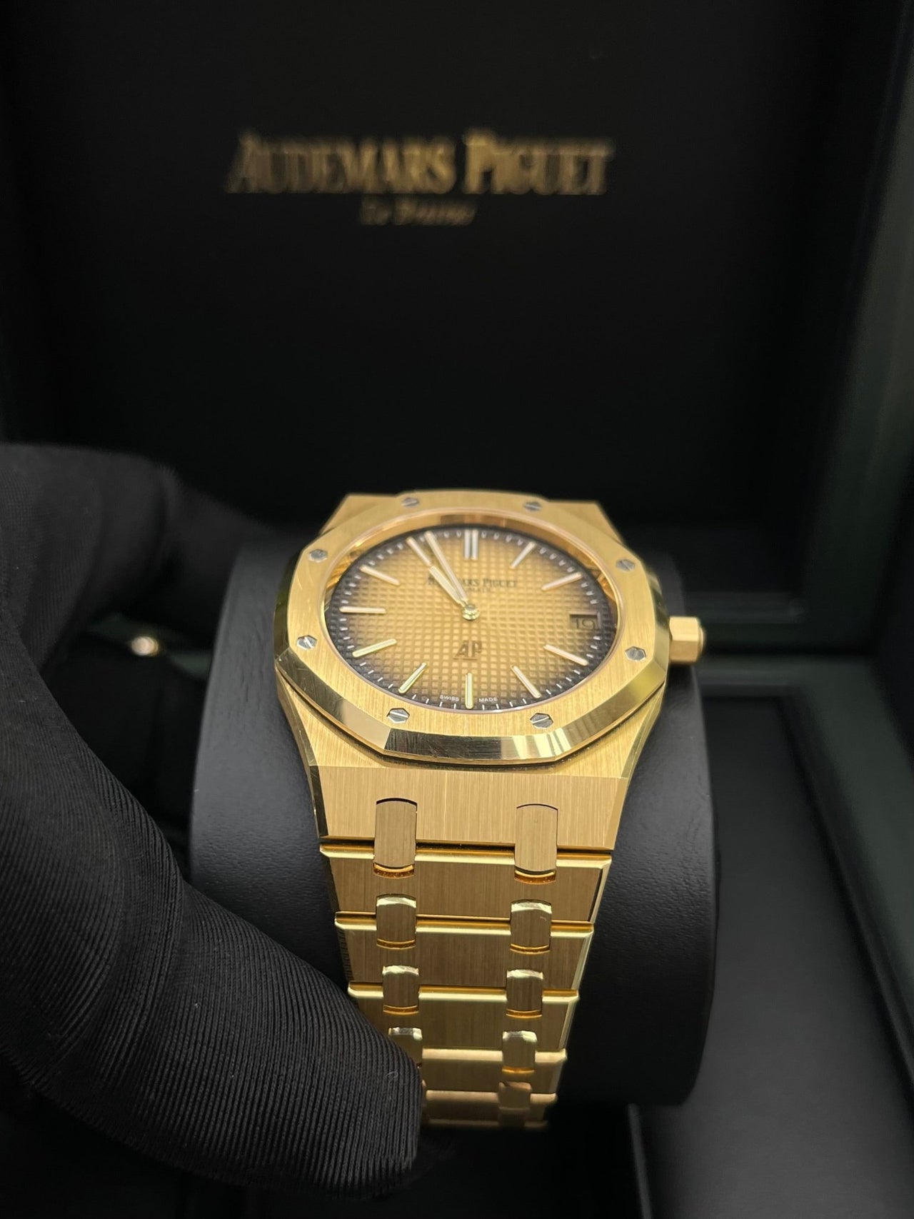 Royal Oak Jumbo Extra-Thin 39 '50th Anniversary' Smoked Gold
