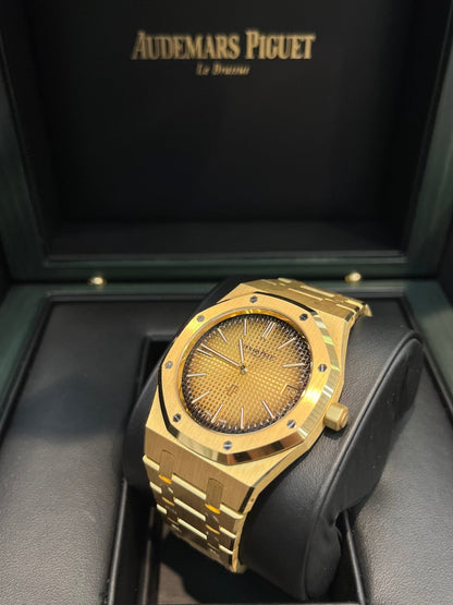 Royal Oak Jumbo Extra-Thin 39 Yellow Gold