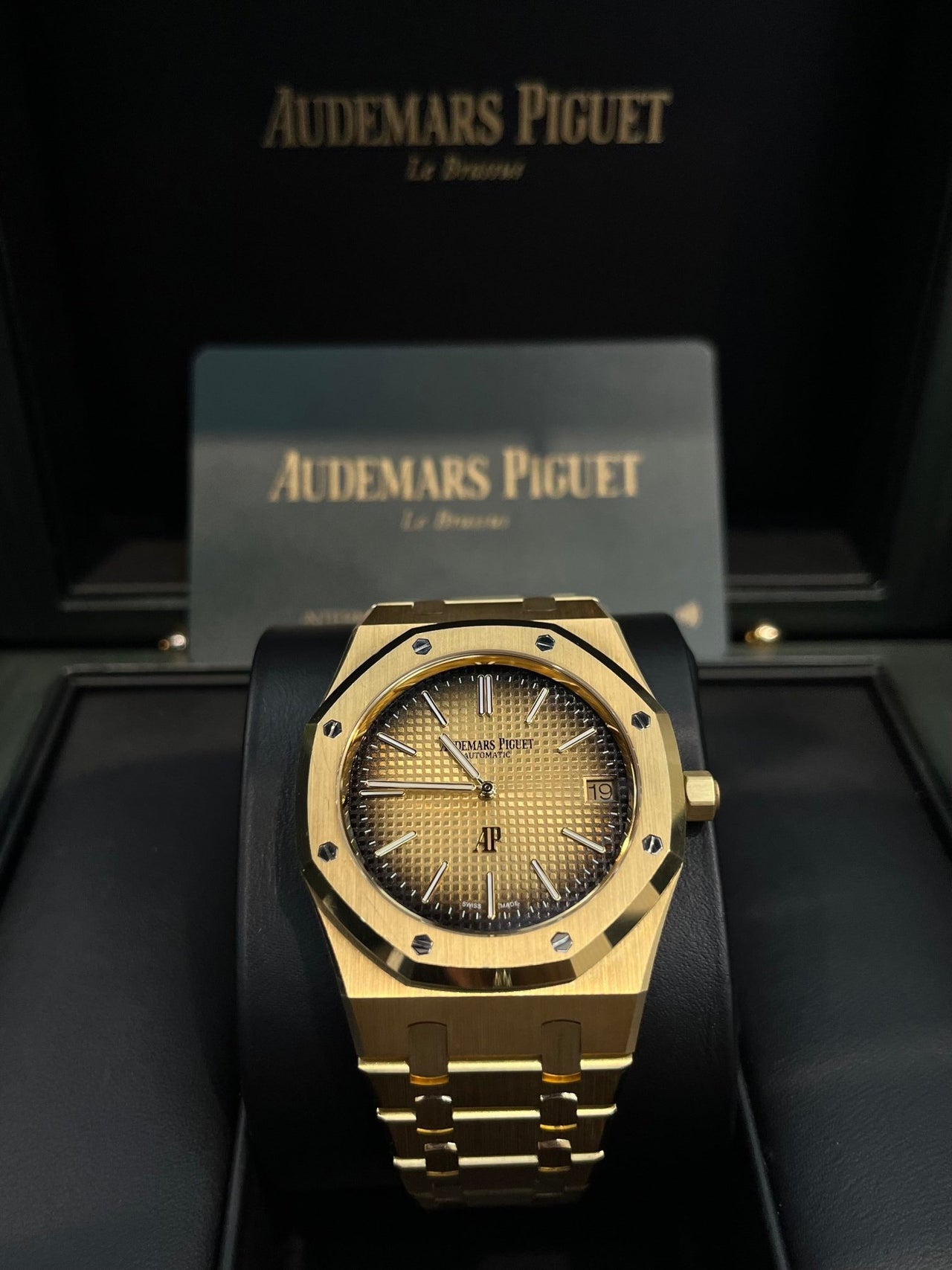 Royal Oak Jumbo Extra-Thin 39 Yellow Gold