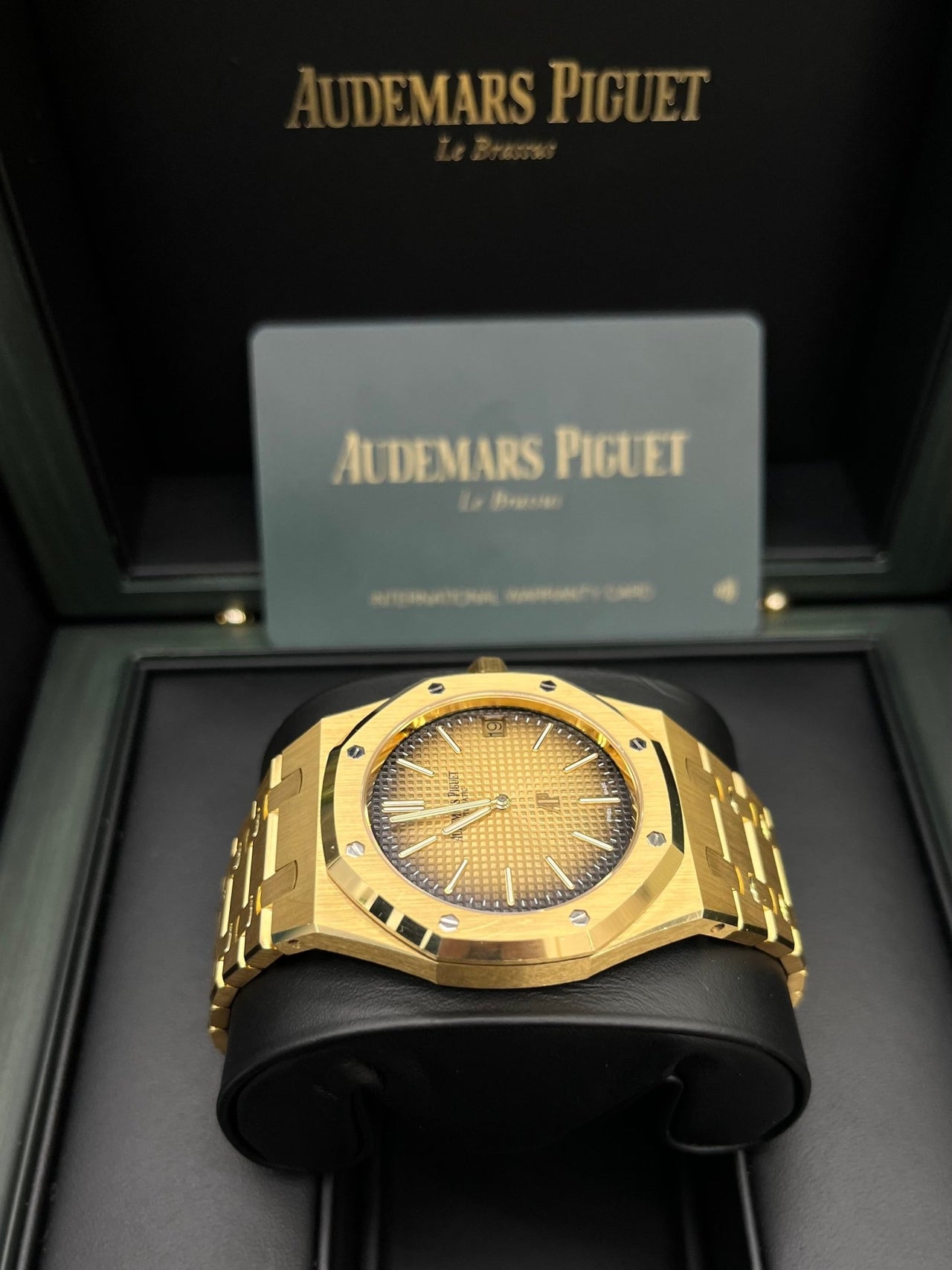 Royal Oak Jumbo Extra-Thin 39 Yellow Gold
