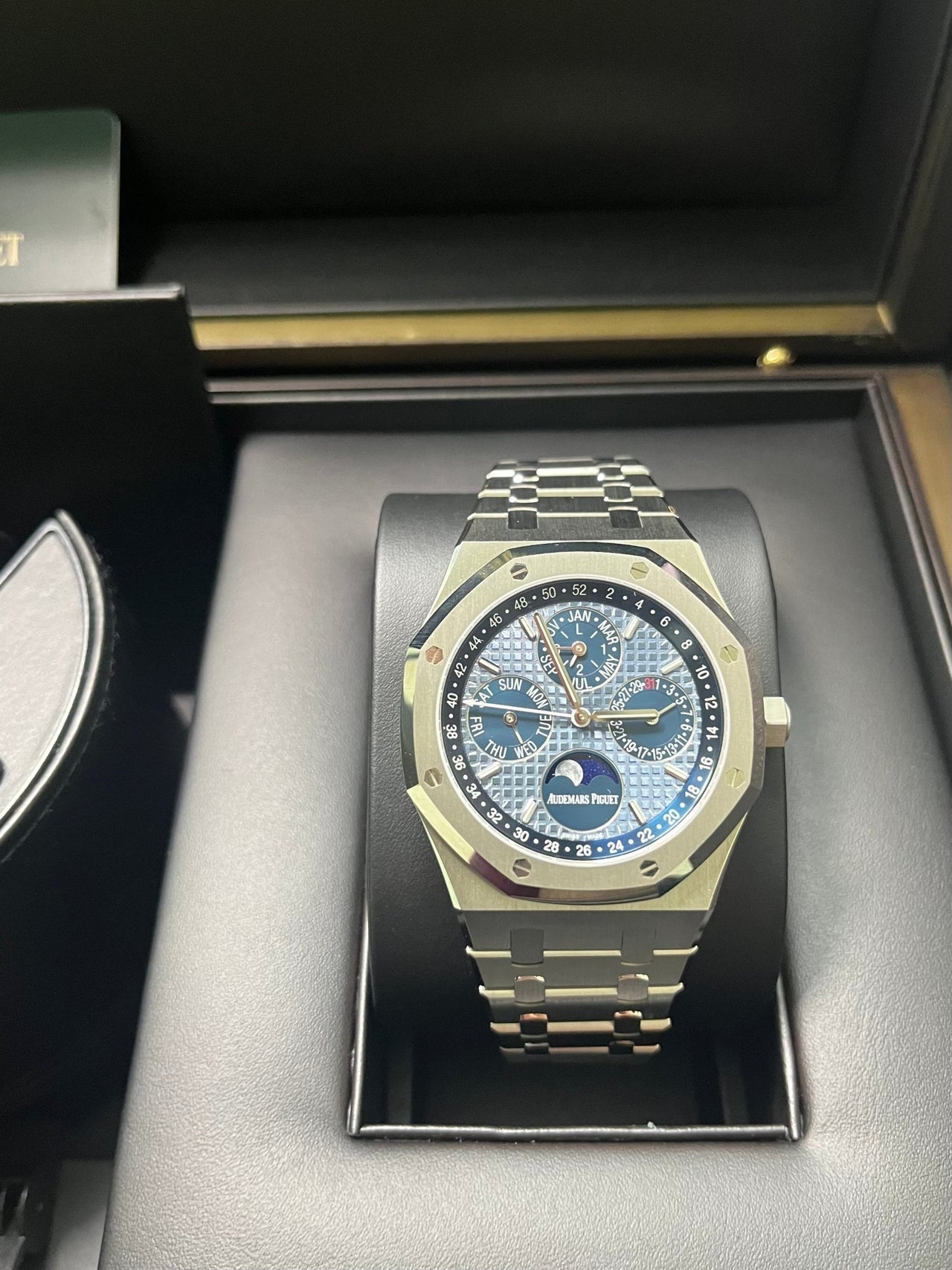 Royal Oak Perpetual Calendar 41 Steel Blue Dial