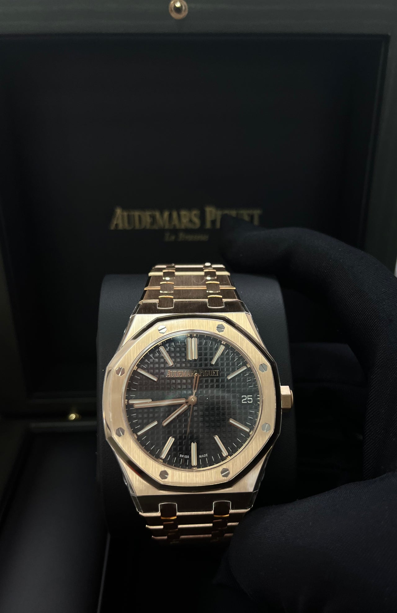 Royal Oak Selfwinding 41 Rose Gold Black Dial