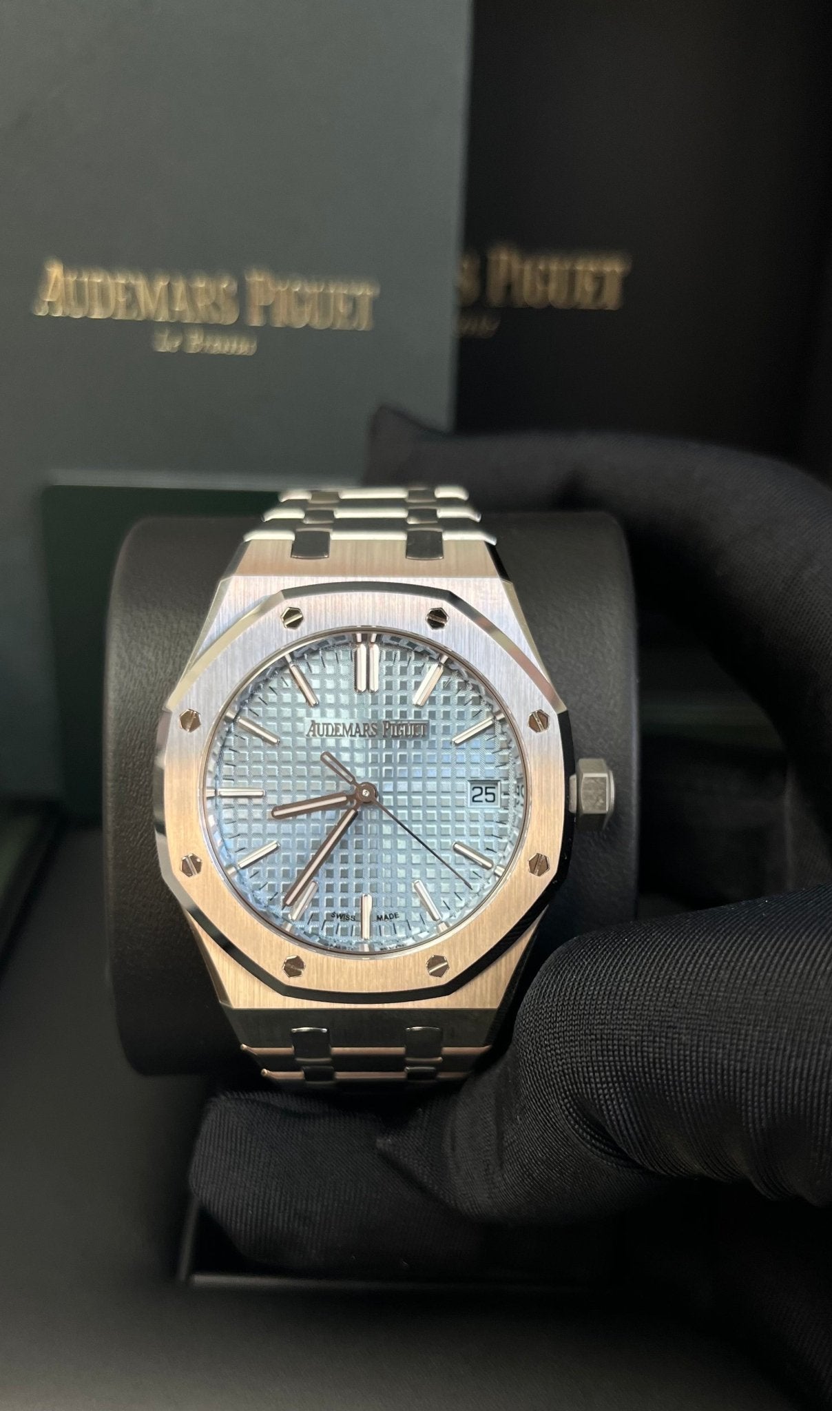 Royal Oak Selfwinding 37 Ice Blue Dial