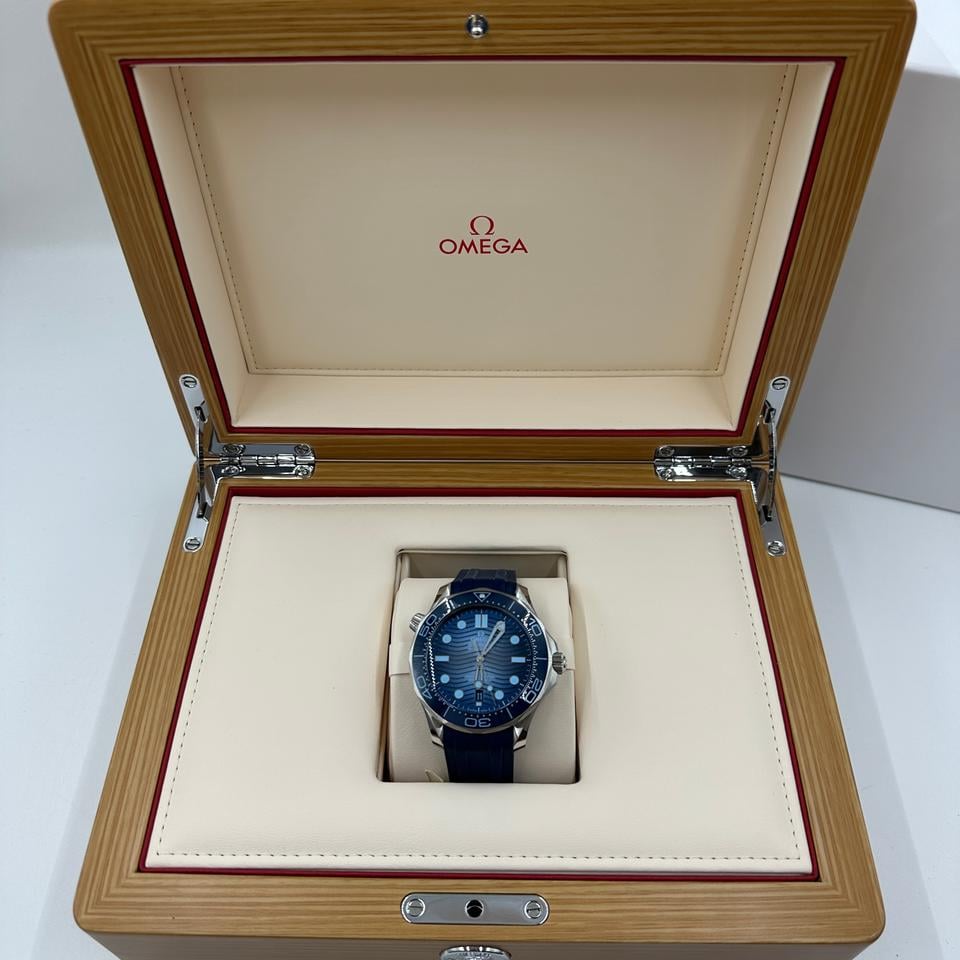 Seamaster Diver 300M 'Summer Blue'