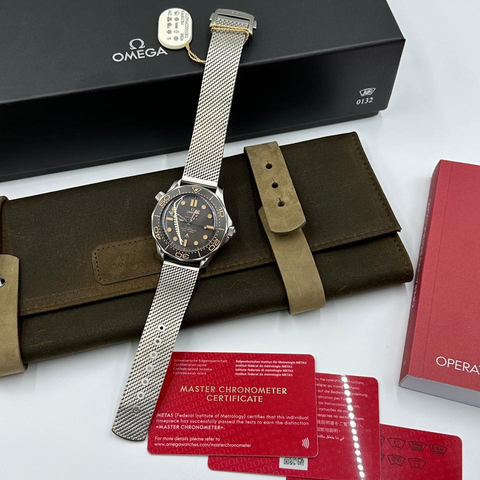 Seamaster Diver 300M '007 Edition' Titanium