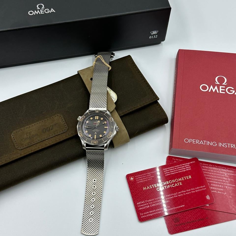 Seamaster Diver 300M '007 Edition' Titanium