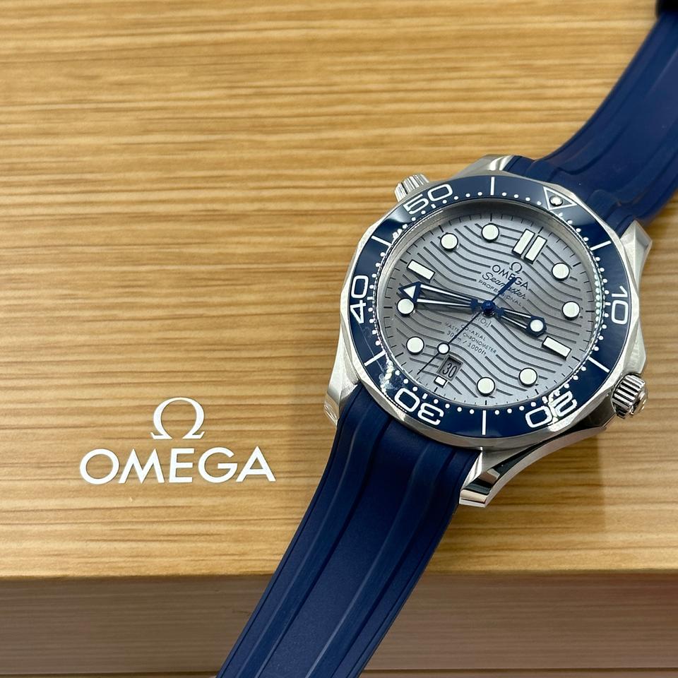 Seamaster Diver 300M Grey Dial Blue Strap