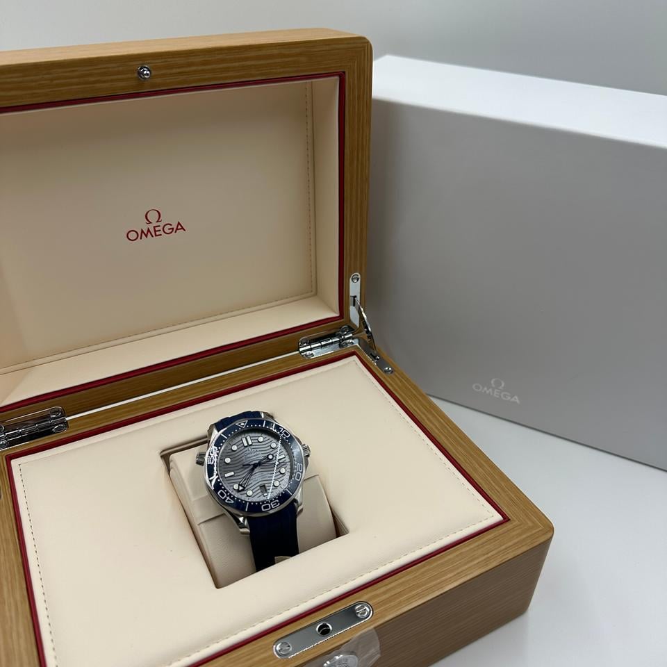 Seamaster Diver 300M Grey Dial Blue Strap