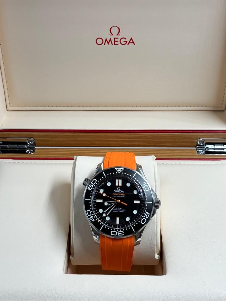 Seamaster Diver 300M Orange Strap