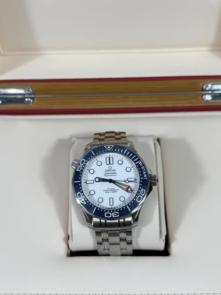 Seamaster Diver 300M White Dial