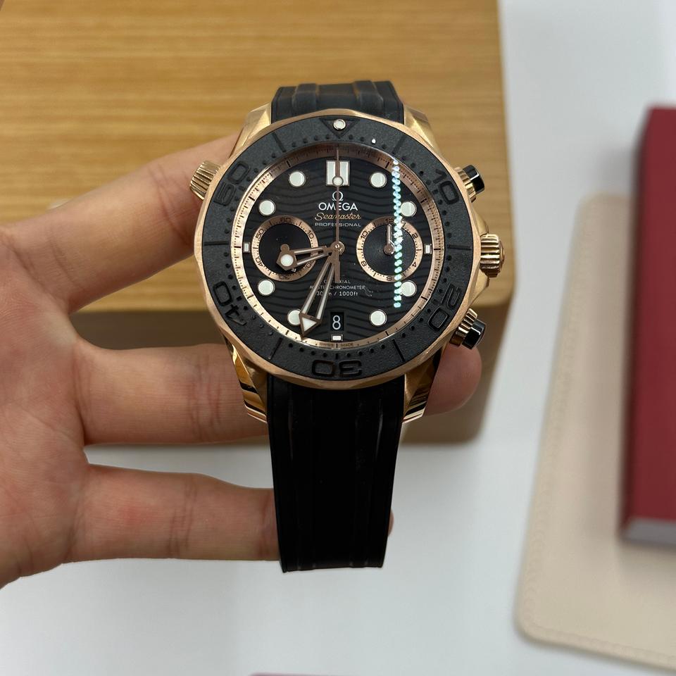 Seamaster Diver 300M Chronograph Sedna Gold