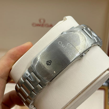 Seamaster Planet Ocean 600M White Dial