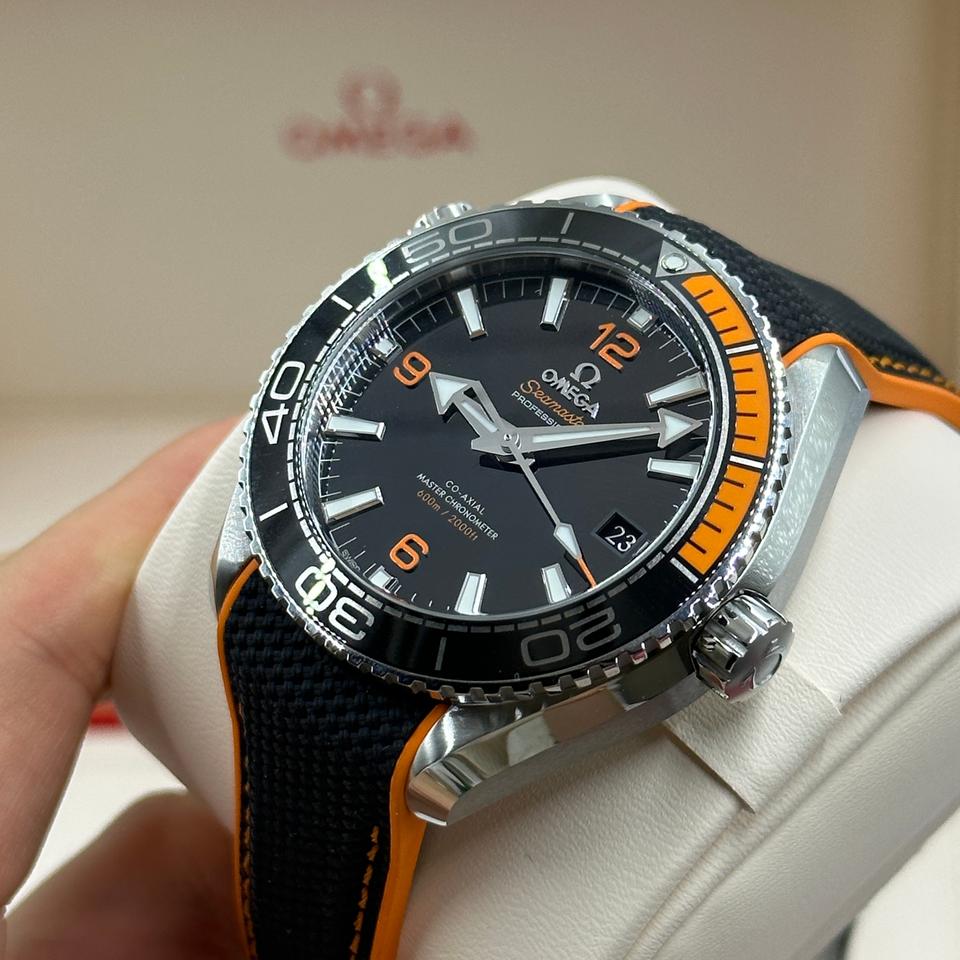Seamaster Planet Ocean 600M 43.5mm Rubber
