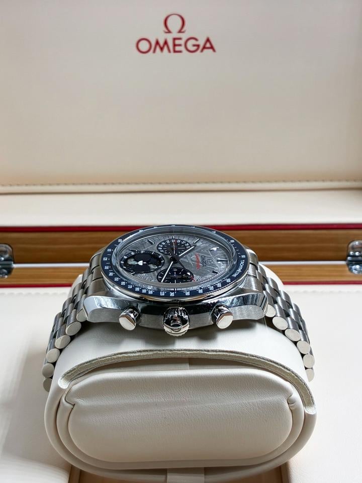 Speedmaster Moonphase Meteorite Grey Dial