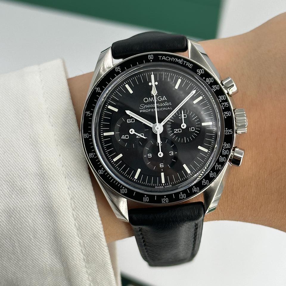 Speedmaster Moonwatch Sapphire Leather Strap