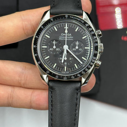 Speedmaster Moonwatch Sapphire Leather Strap