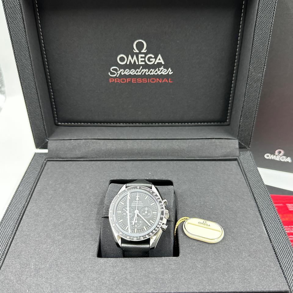 Speedmaster Moonwatch Sapphire Leather Strap
