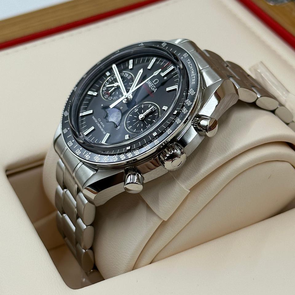 Speedmaster Moonphase Black Dial