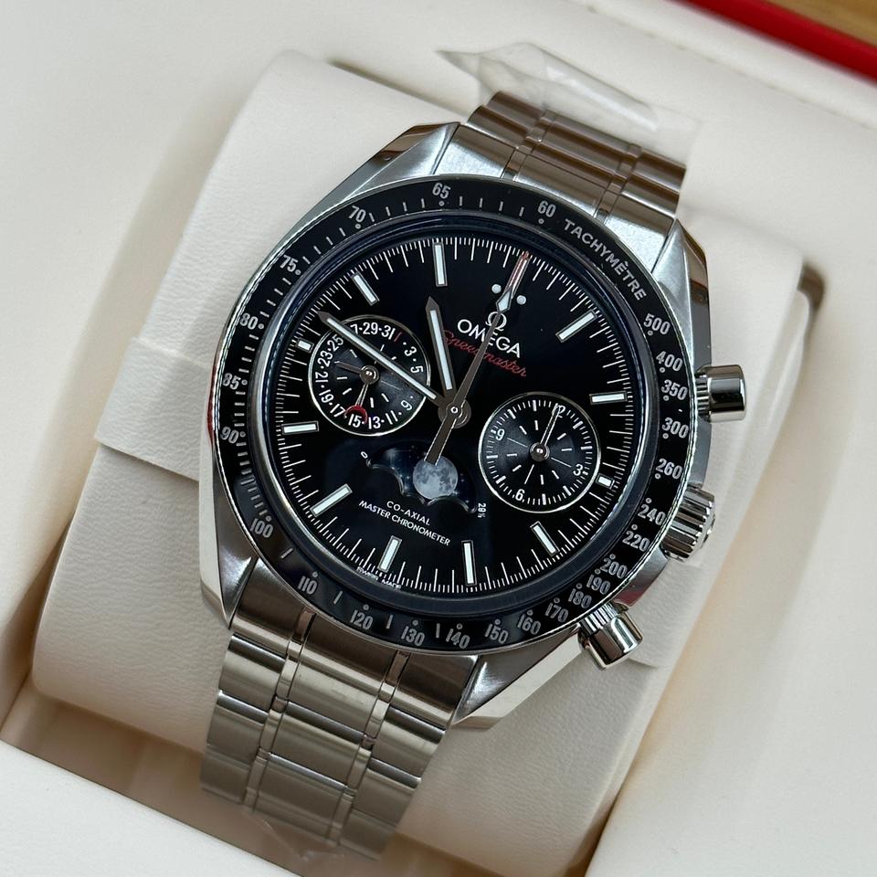 Speedmaster Moonphase Black Dial