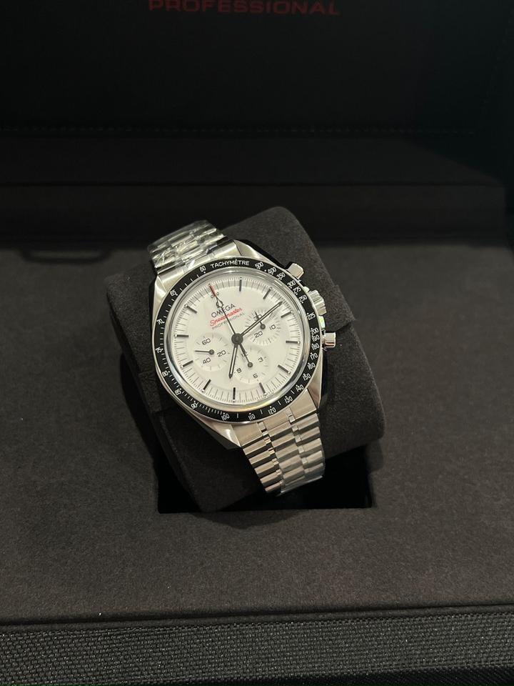 Speedmaster Moonwatch White Dial
