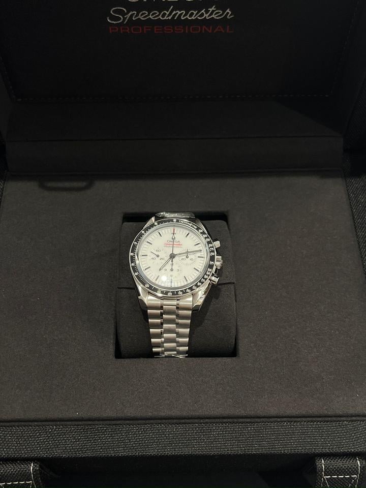 Speedmaster Moonwatch White Dial