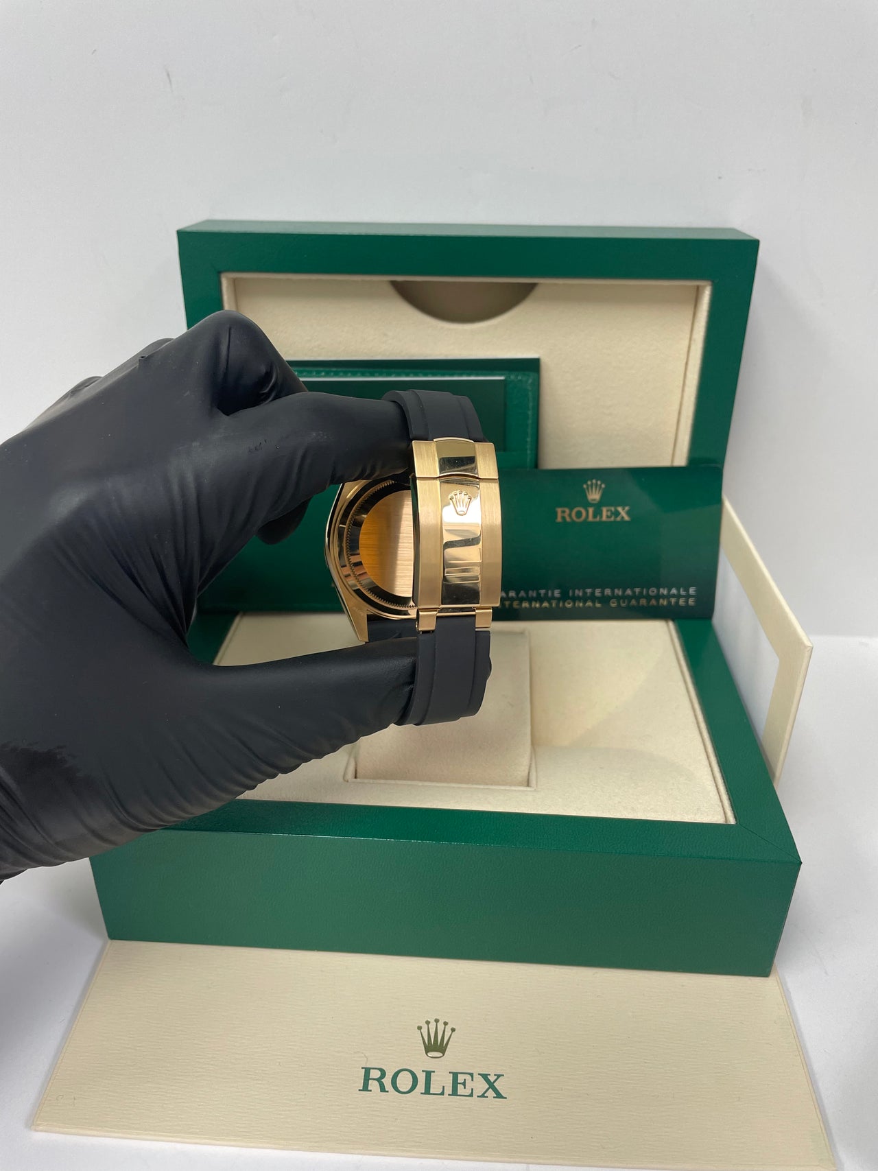 Sky-Dweller Yellow Gold Champagne Dial Oysterflex