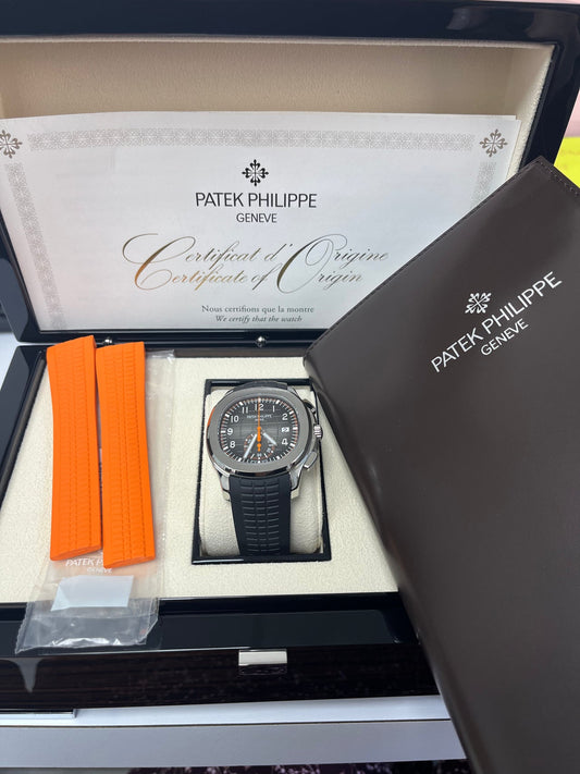 Aquanaut Chronograph Steel Black Dial 5968A-001