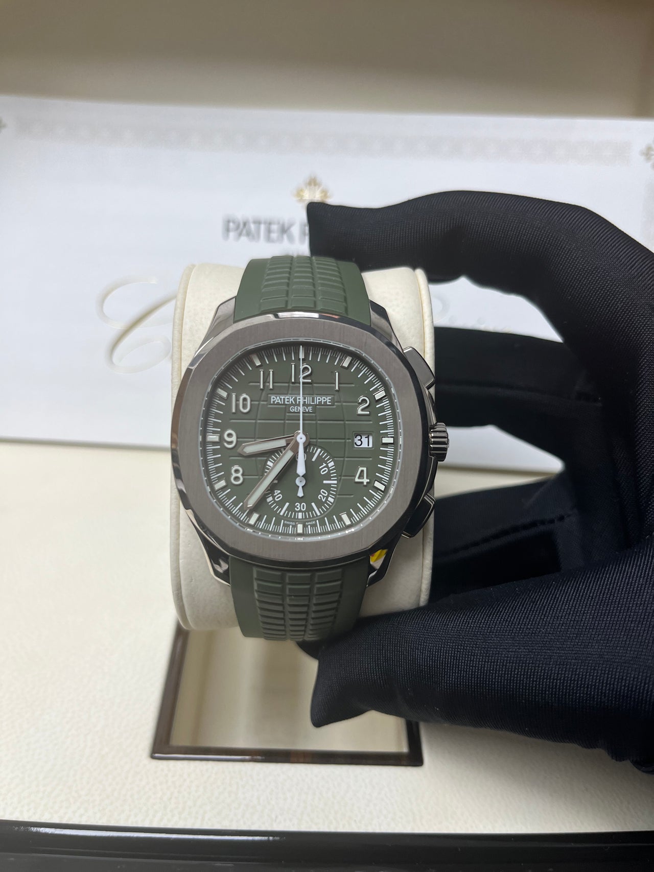 Aquanaut White Gold Green Dial 5968G-010