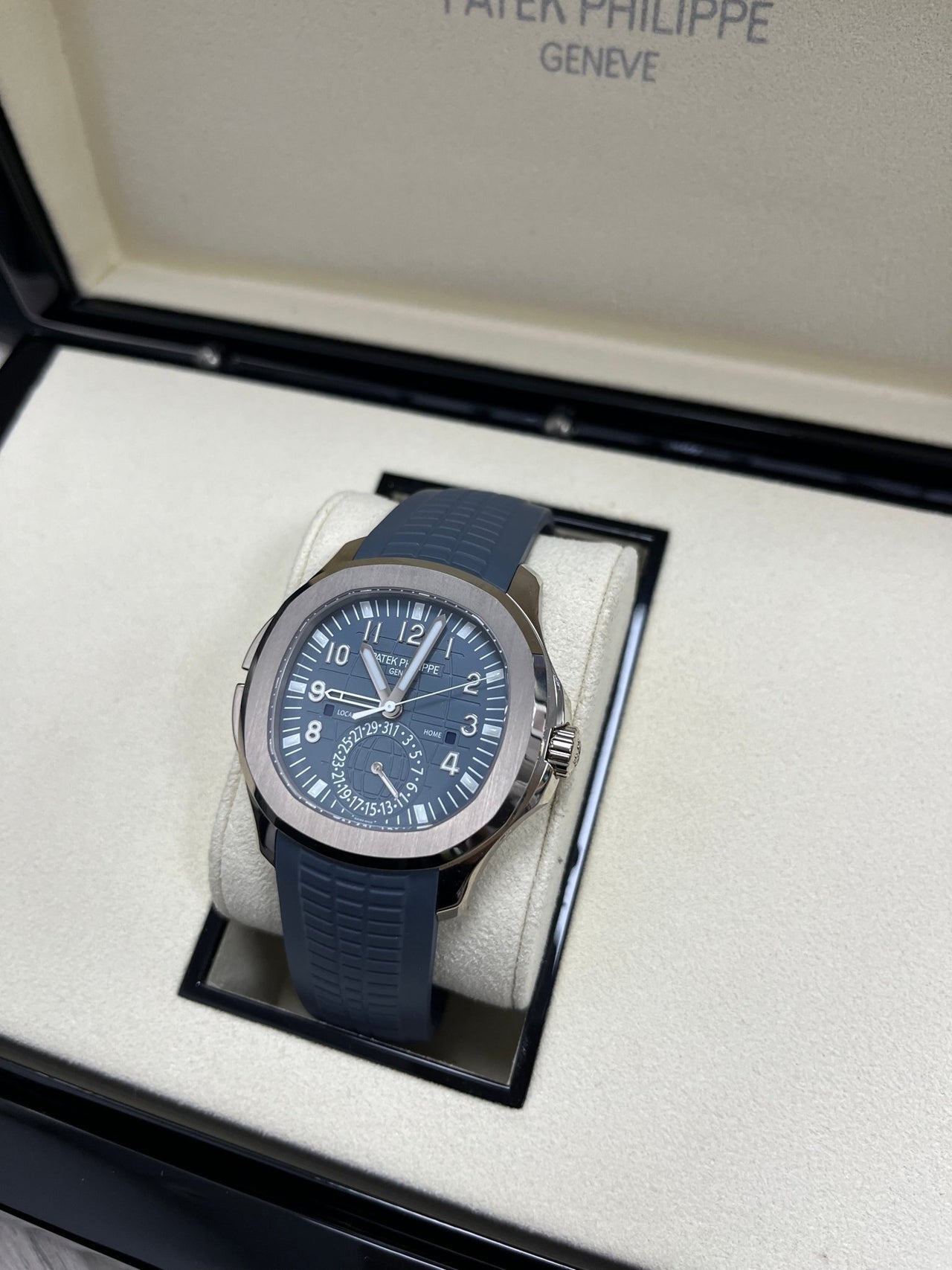 Aquanaut Travel Time White Gold 5164G-001