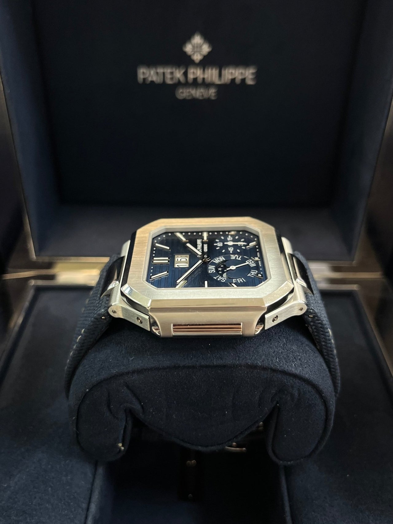 Cubitus Platinum Blue Dial 5822P-001
