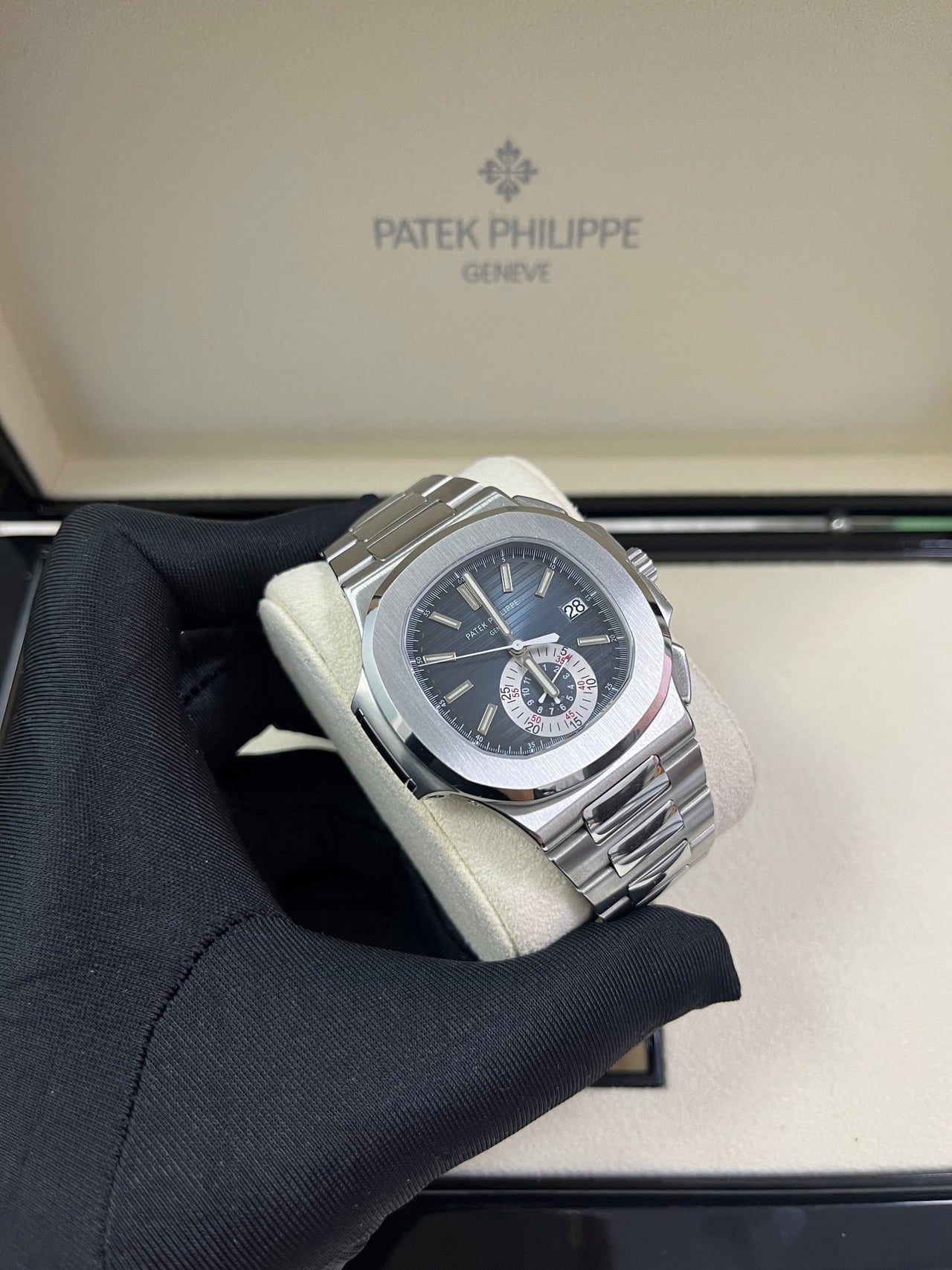 Nautilus Chronograph 5980/1A-001